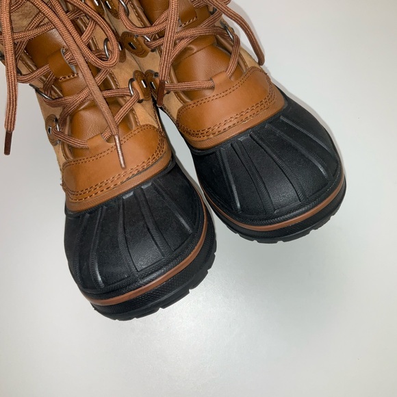 CROCS AllCast II Luxe Snow Boots with shearling at the collar - Picture 6 of 16
